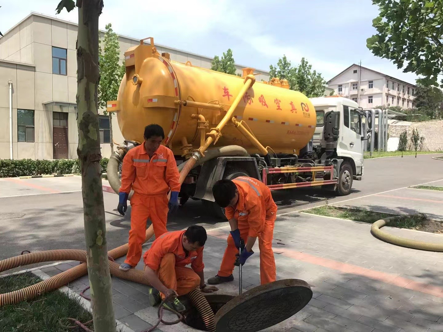 南平化粪池清理与5-8吨吸粪车施工效率分析